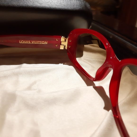 Red Glitter Louis Vuitton Sunglasses - Picture 4 of 5